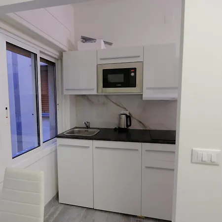 Bilocale In Grattacielo By Portofinovacanze