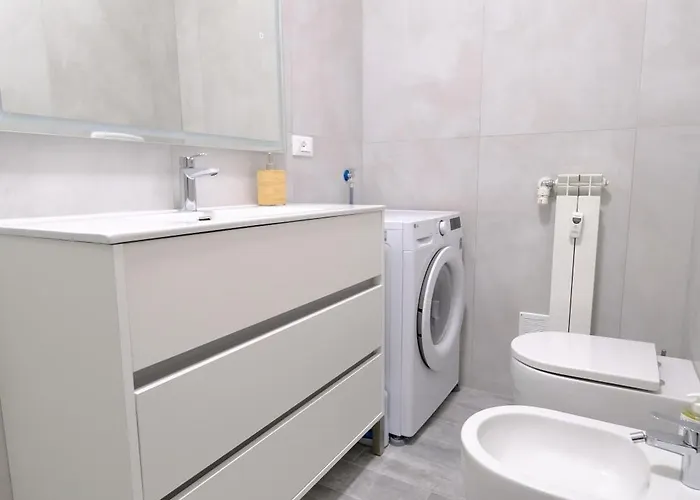 Bilocale In Grattacielo By Portofinovacanze Apartment